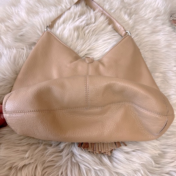 Lauren Ralph Lauren “Indian Cove” Leather Hobo Bag in Sandstorm Beige Leather - Picture 8 of 16